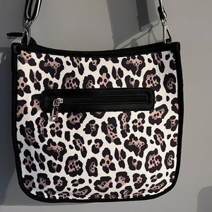 Vibrant Animal Print Handbag!!